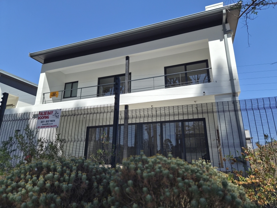 3 Bedroom Property for Sale in Parel Vallei Western Cape